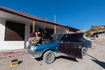 Travaux, voiture, maison : pourquoi tant de ménages repoussent leurs projets en Guadeloupe, Martinique et Guyane